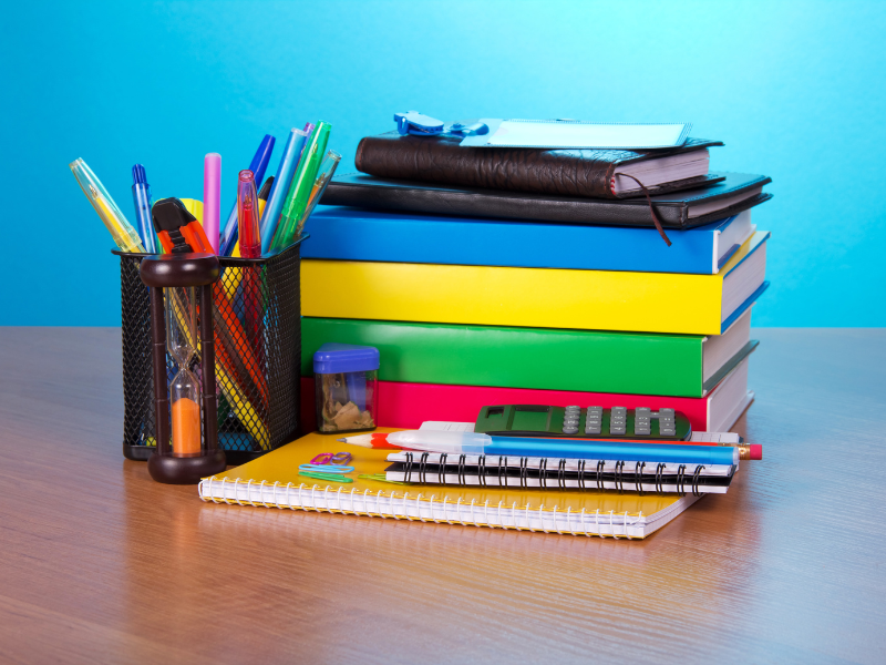 Material de oficina al por mayor Cómo reducir costos y mejorar la productividad La elección de un proveedor de material de oficina confiable y especializado puede marcar una gran diferencia en lo